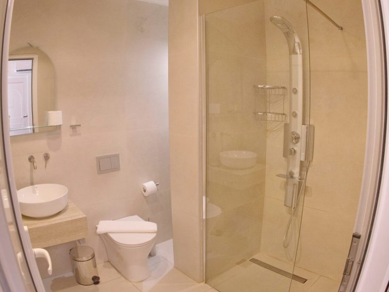 Double Ground Sea View Apartment